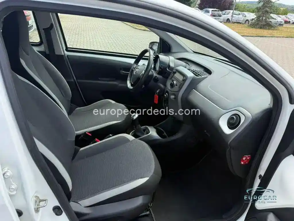Toyota Aygo (X)