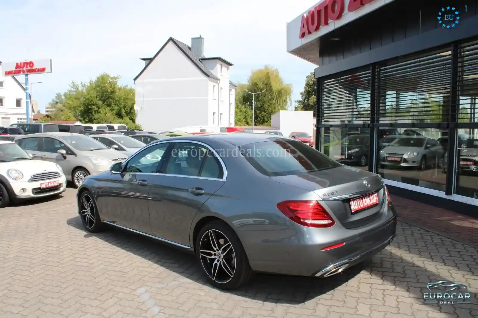 Mercedes-Benz E 200