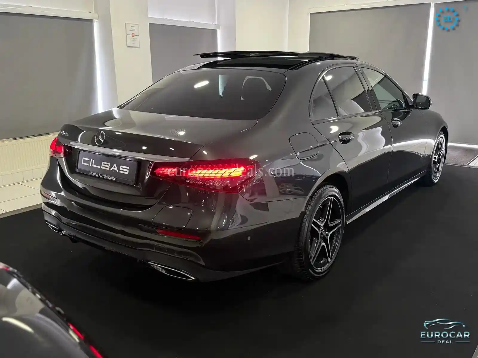 Mercedes-Benz E 300