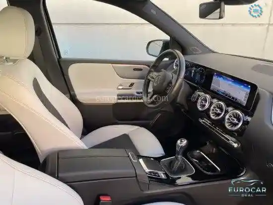 Mercedes-Benz B 160