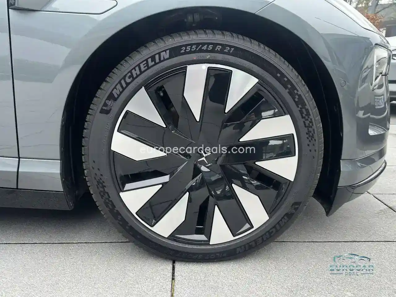 Polestar 4