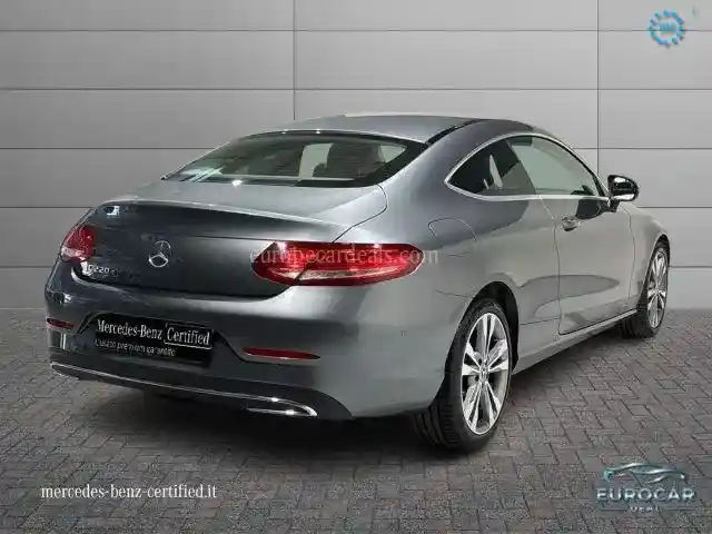 Mercedes-Benz C 220