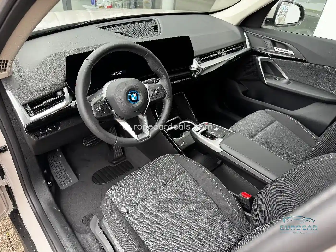 BMW iX1