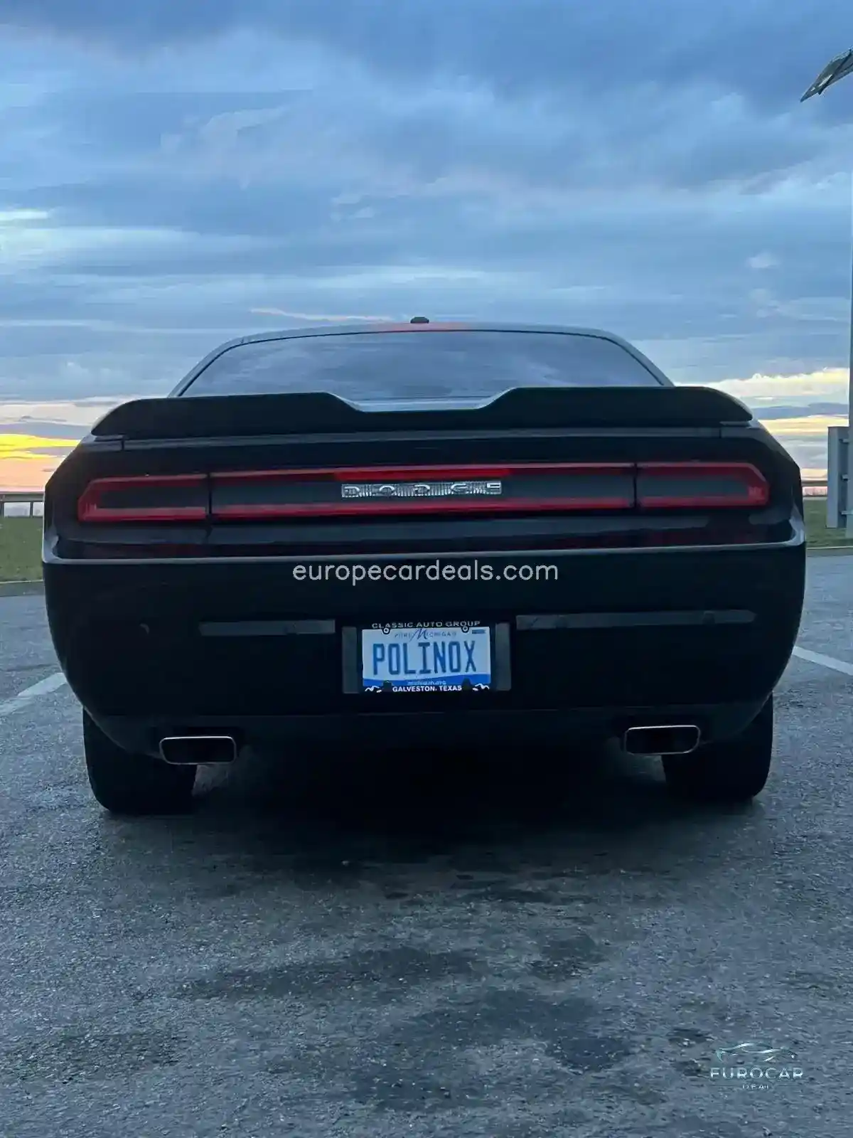 Dodge Challenger