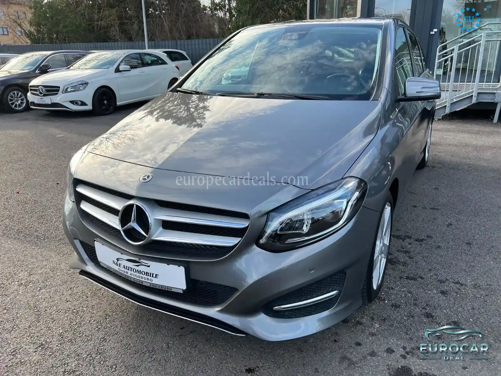 Mercedes-Benz B 220