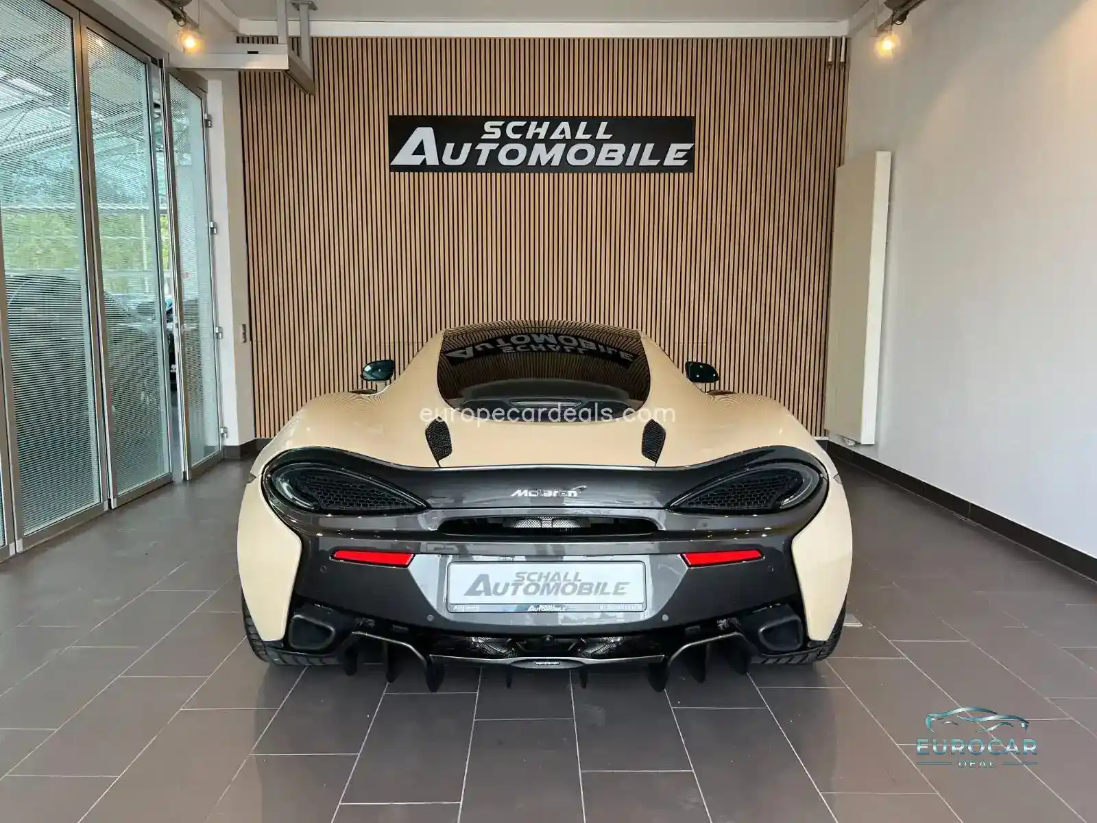 McLaren 570GT