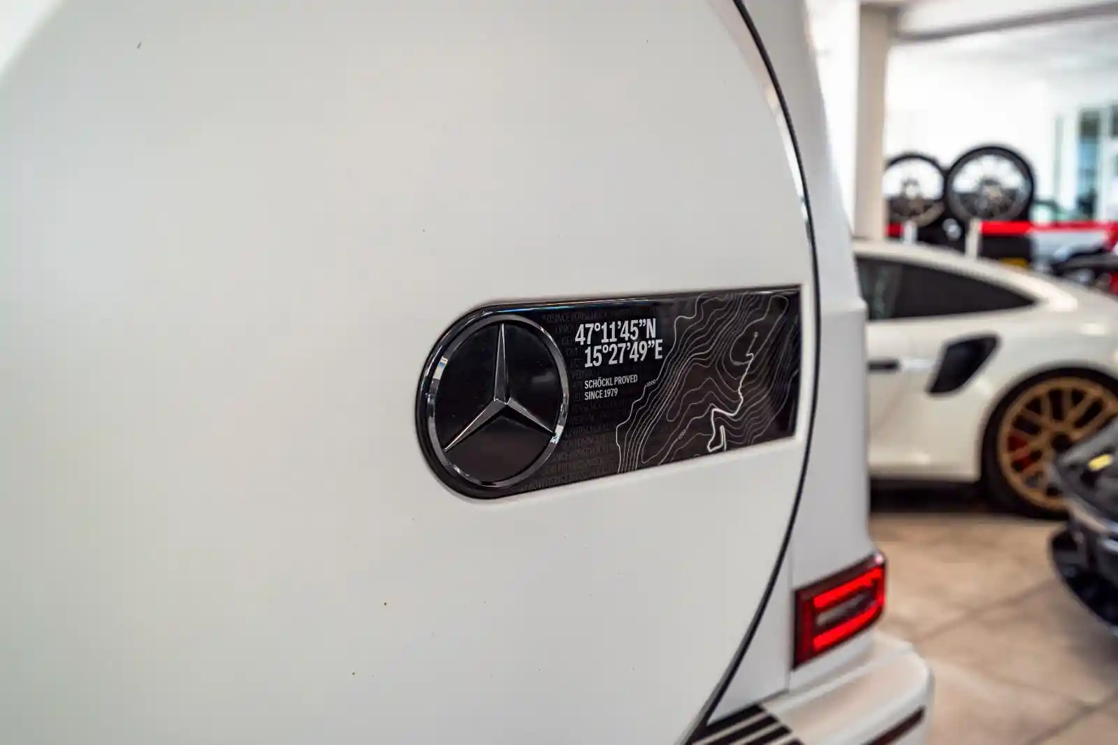 Mercedes-Benz G 500