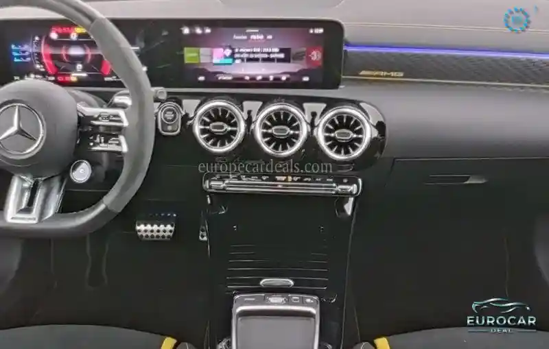 Mercedes-Benz A 45 AMG