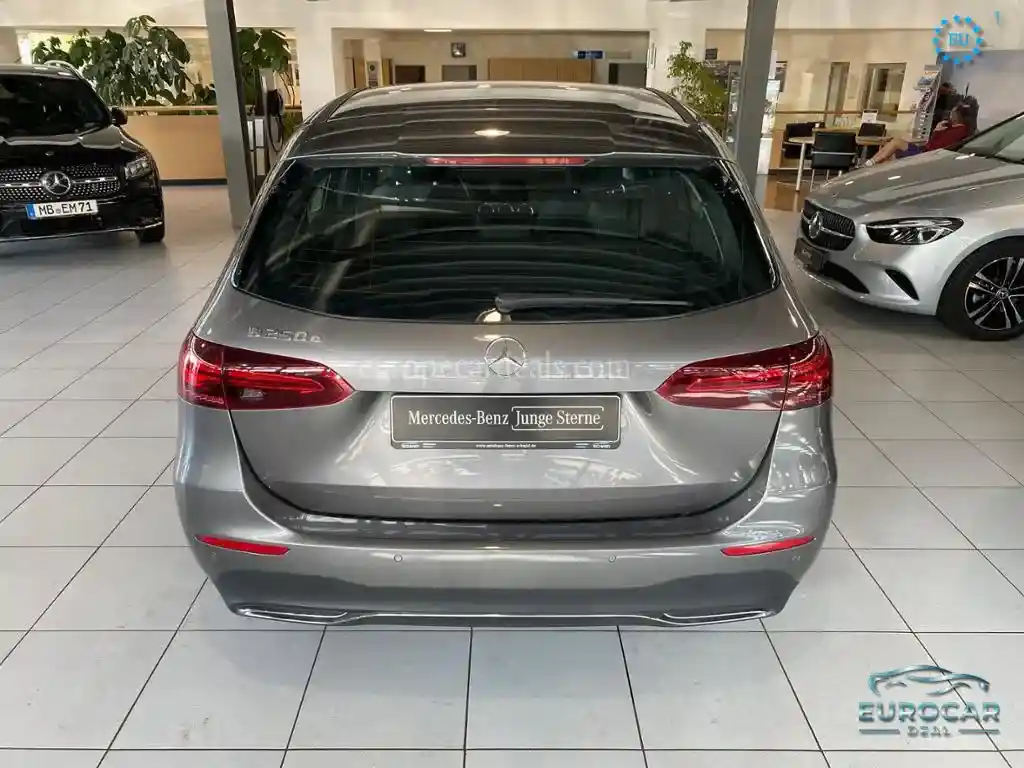 Mercedes-Benz B 250