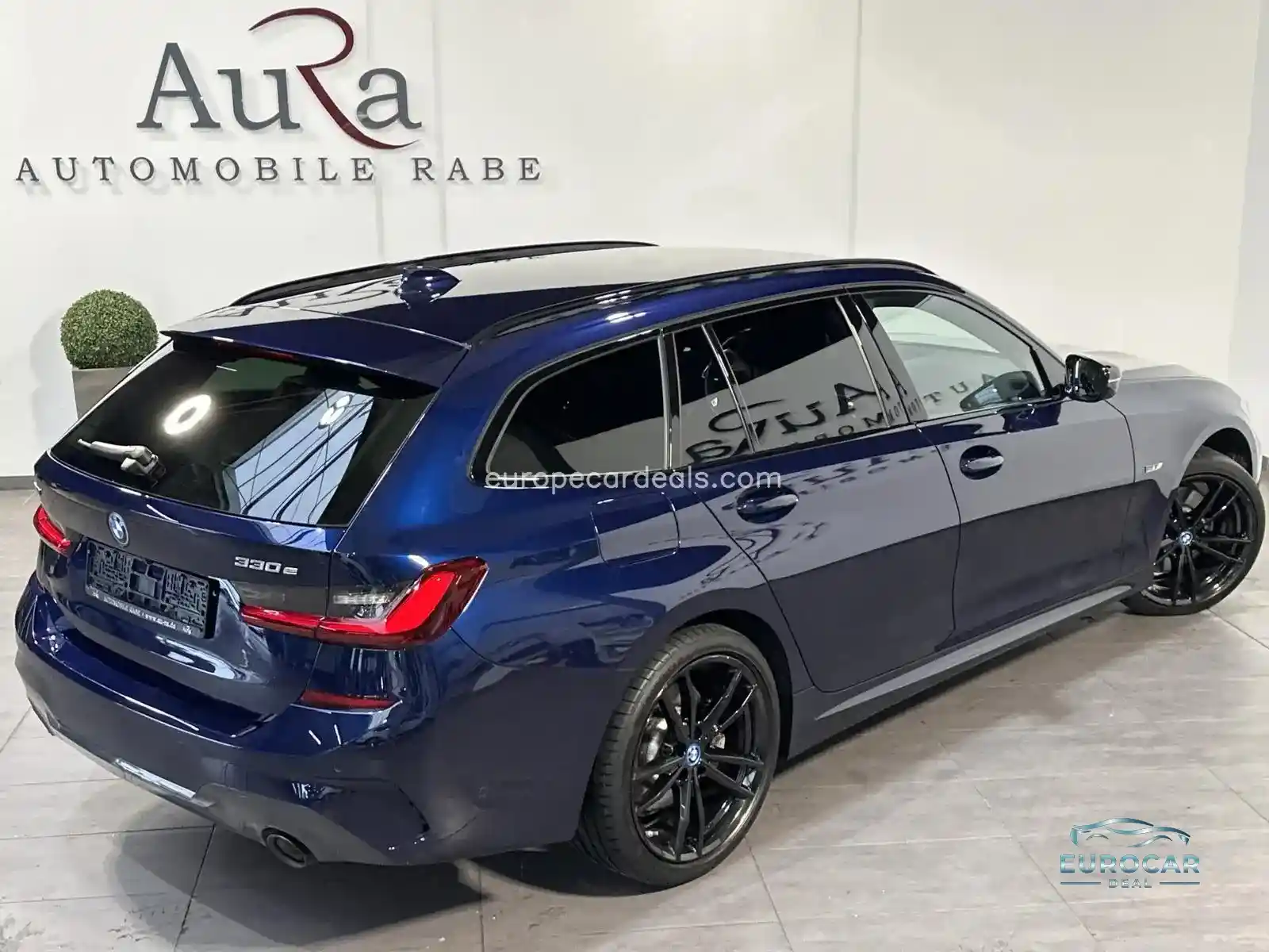 BMW 330