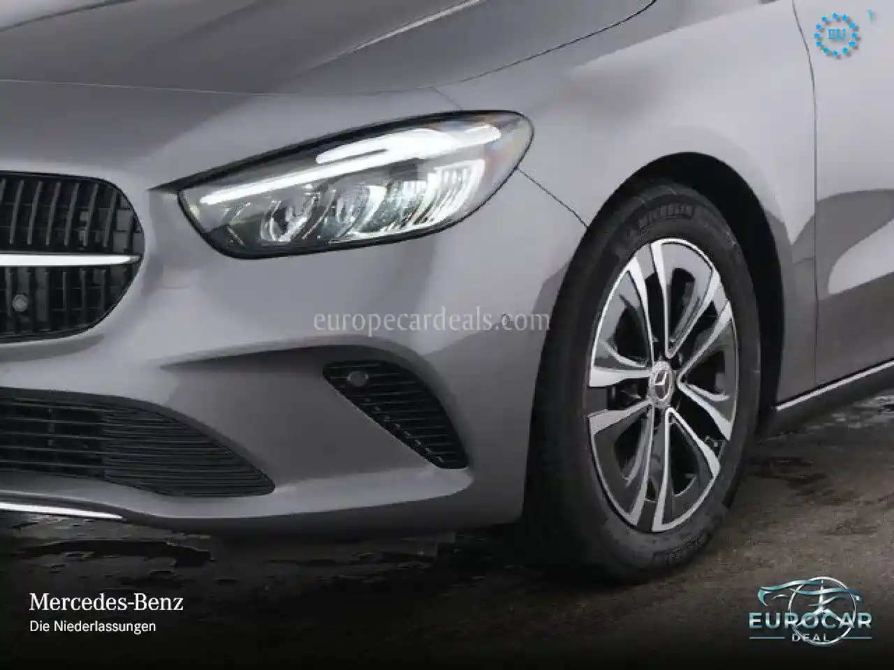 Mercedes-Benz B 180