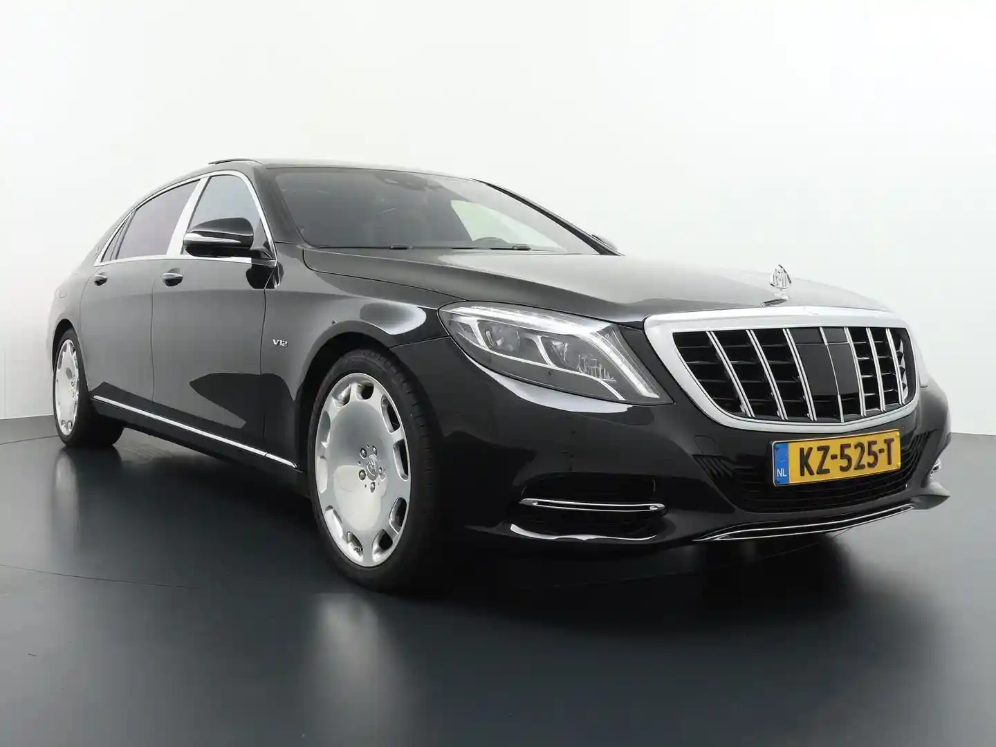 Mercedes-Benz S 600