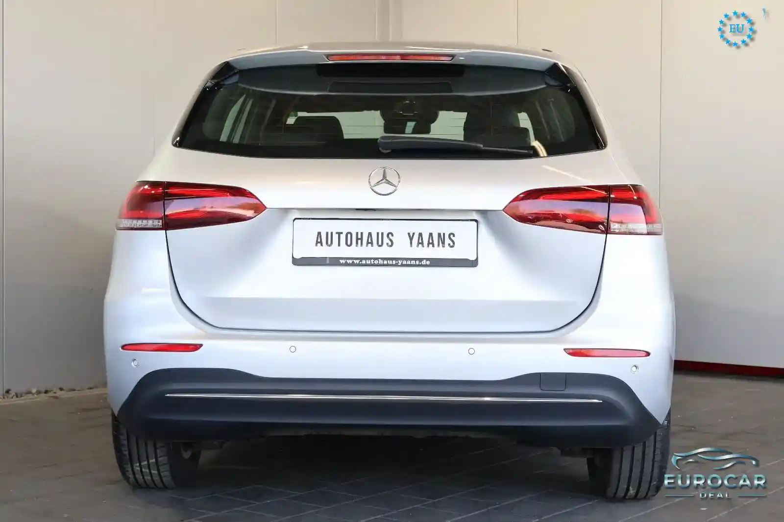 Mercedes-Benz B 200