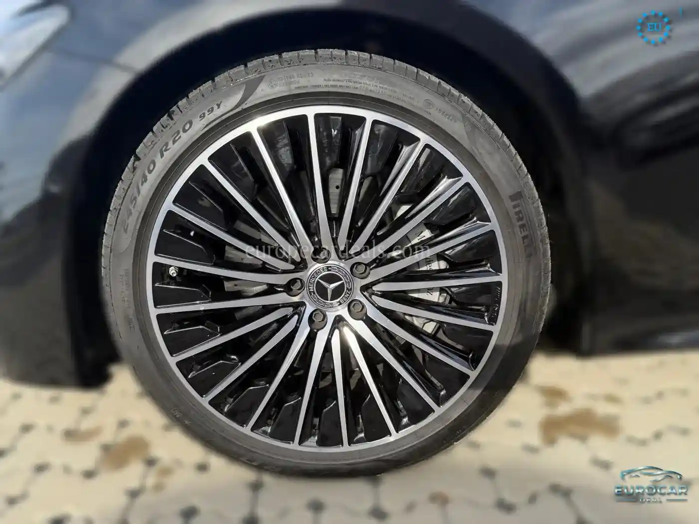 Mercedes-Benz E 200