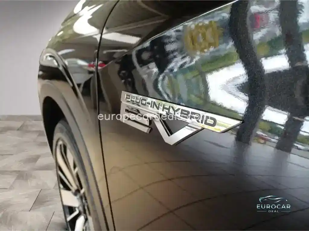 Mitsubishi Plug-in Hybrid Outlander