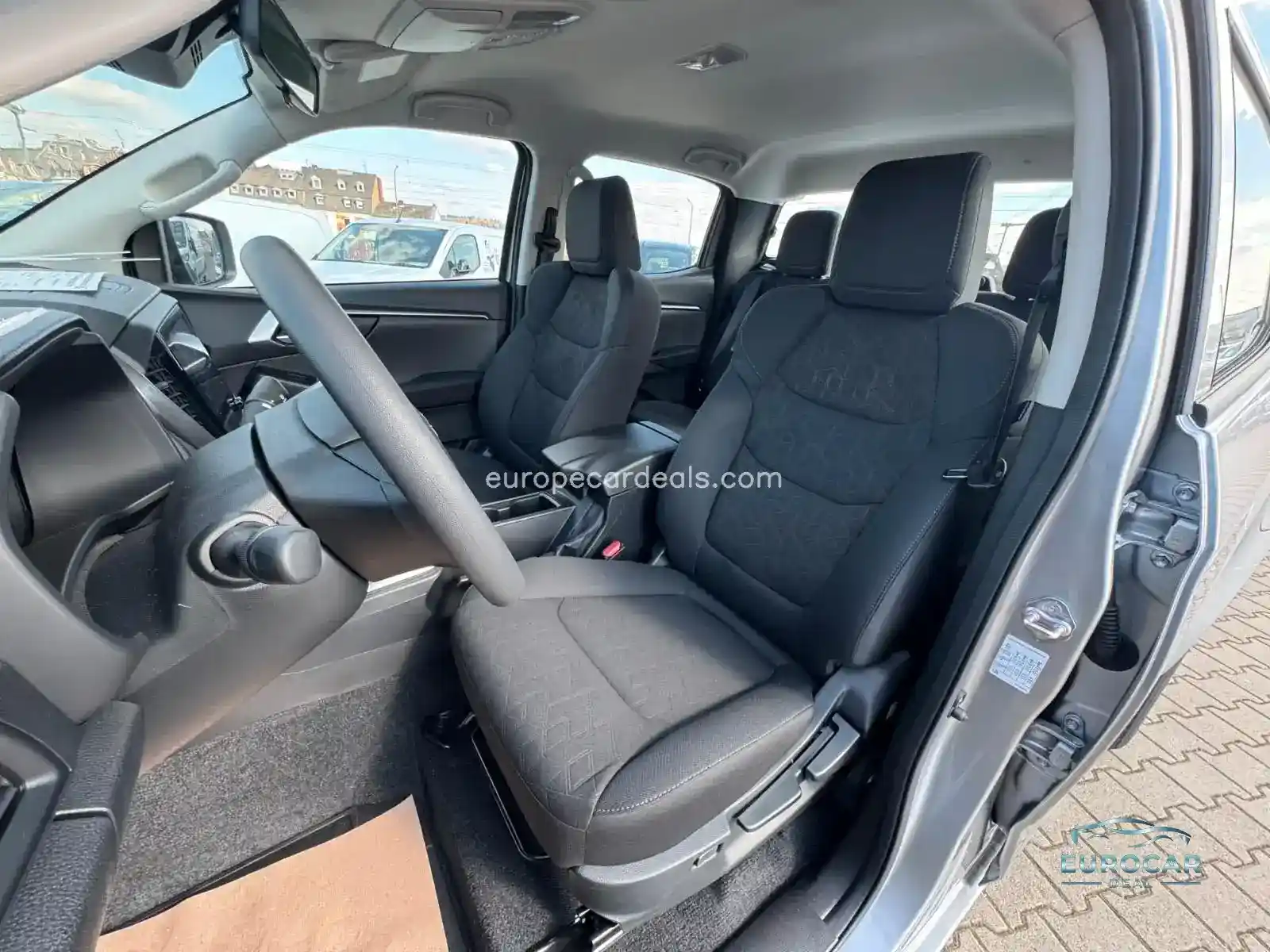 D-MAX 4×4 LS A/T DoubleCab