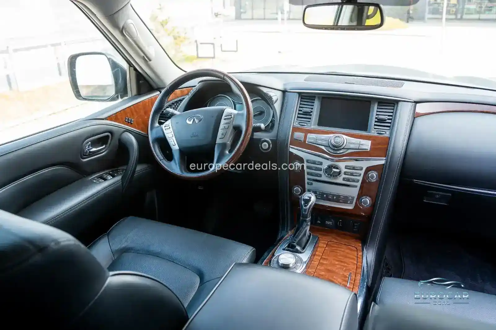 Infiniti QX80
