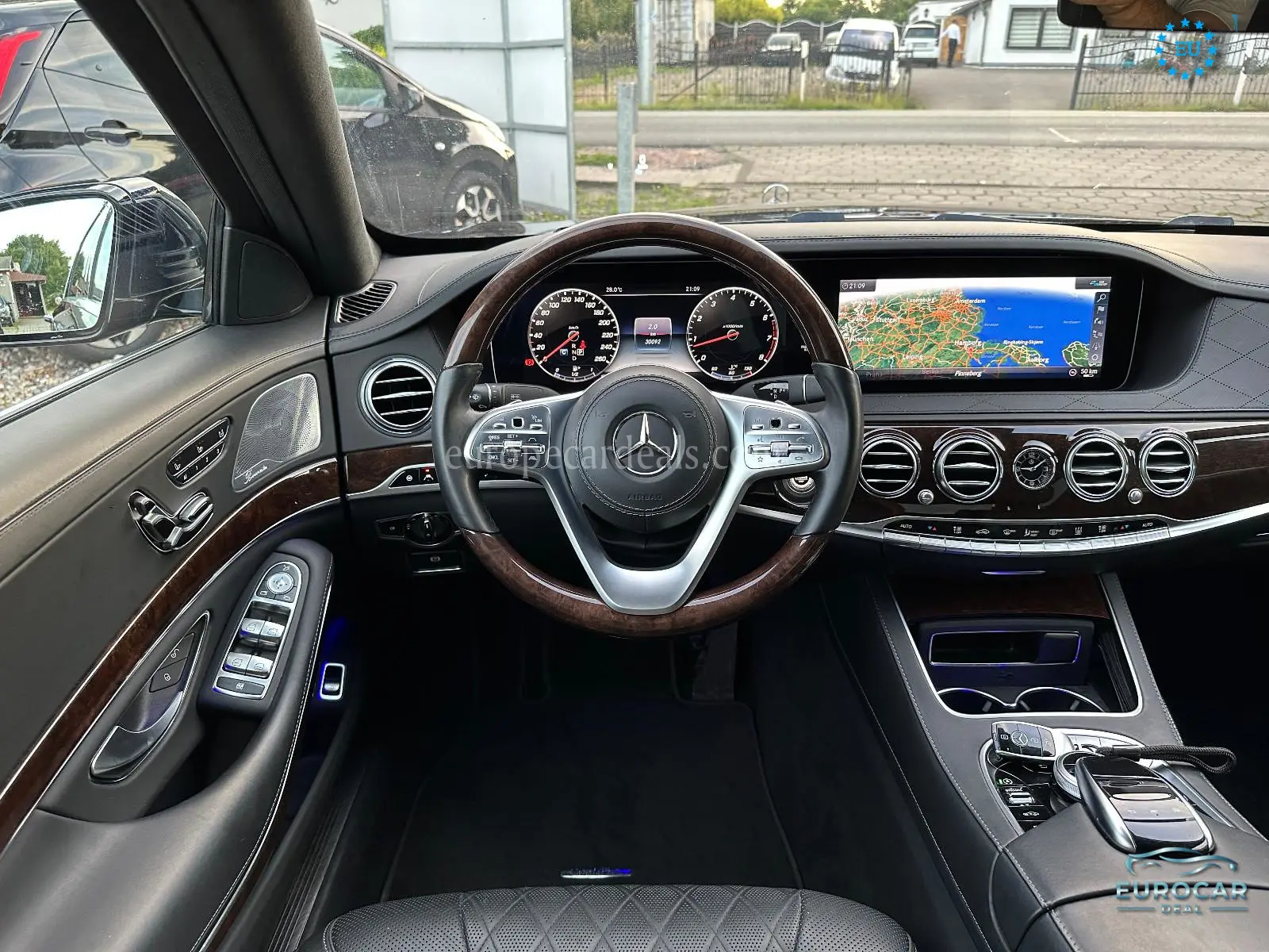 Mercedes-Benz S 560
