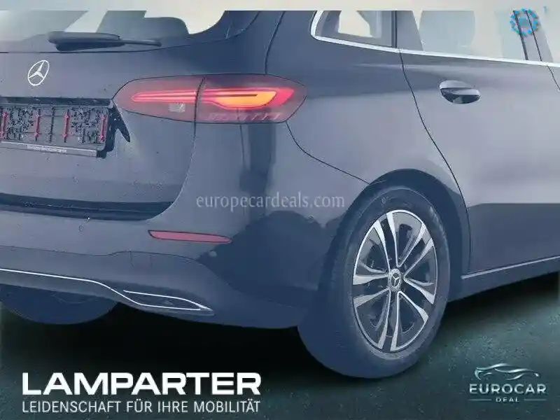 Mercedes-Benz B 180