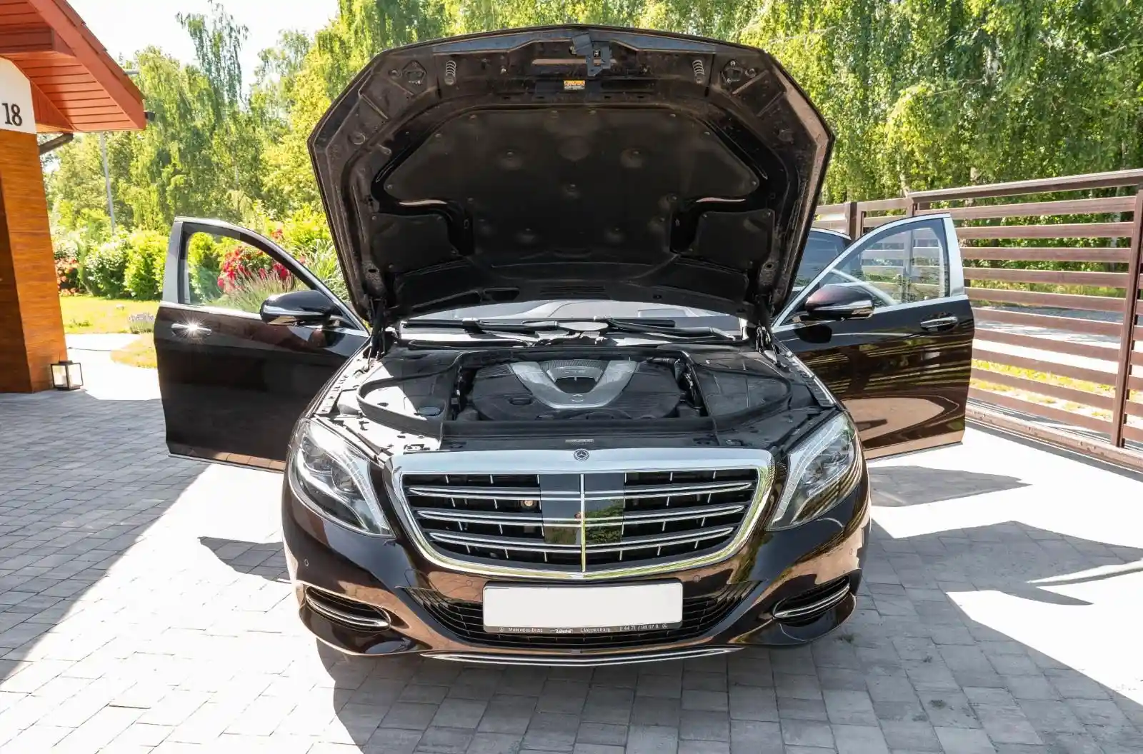 Mercedes-Benz S 600