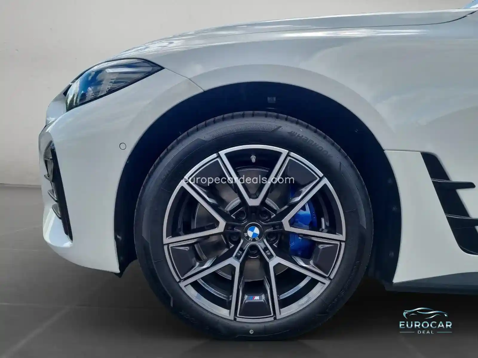 BMW i4