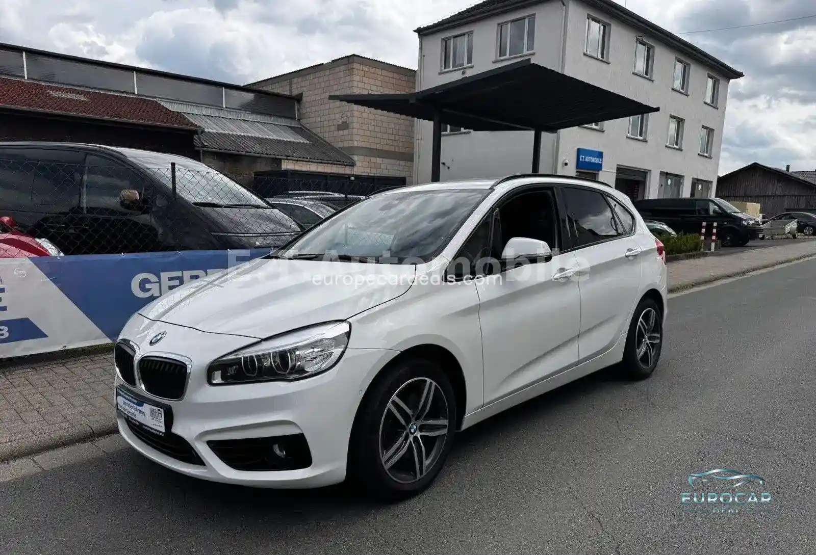 BMW 218