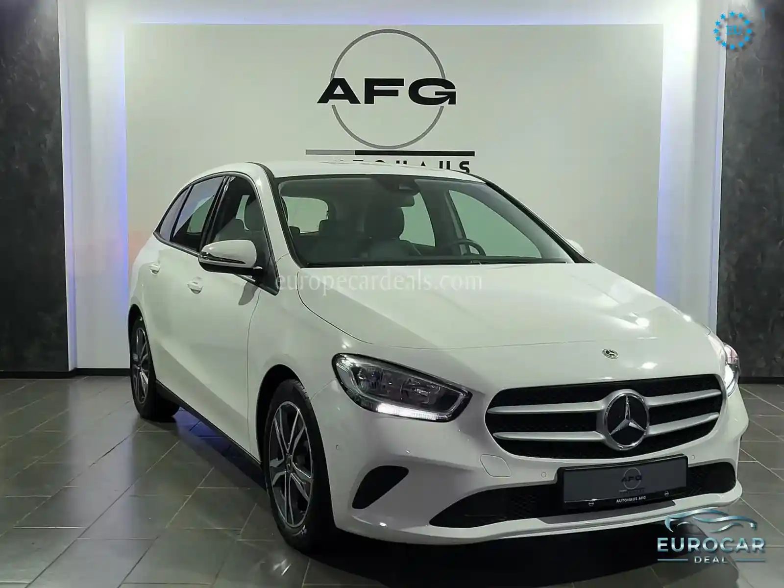 Mercedes-Benz B 180