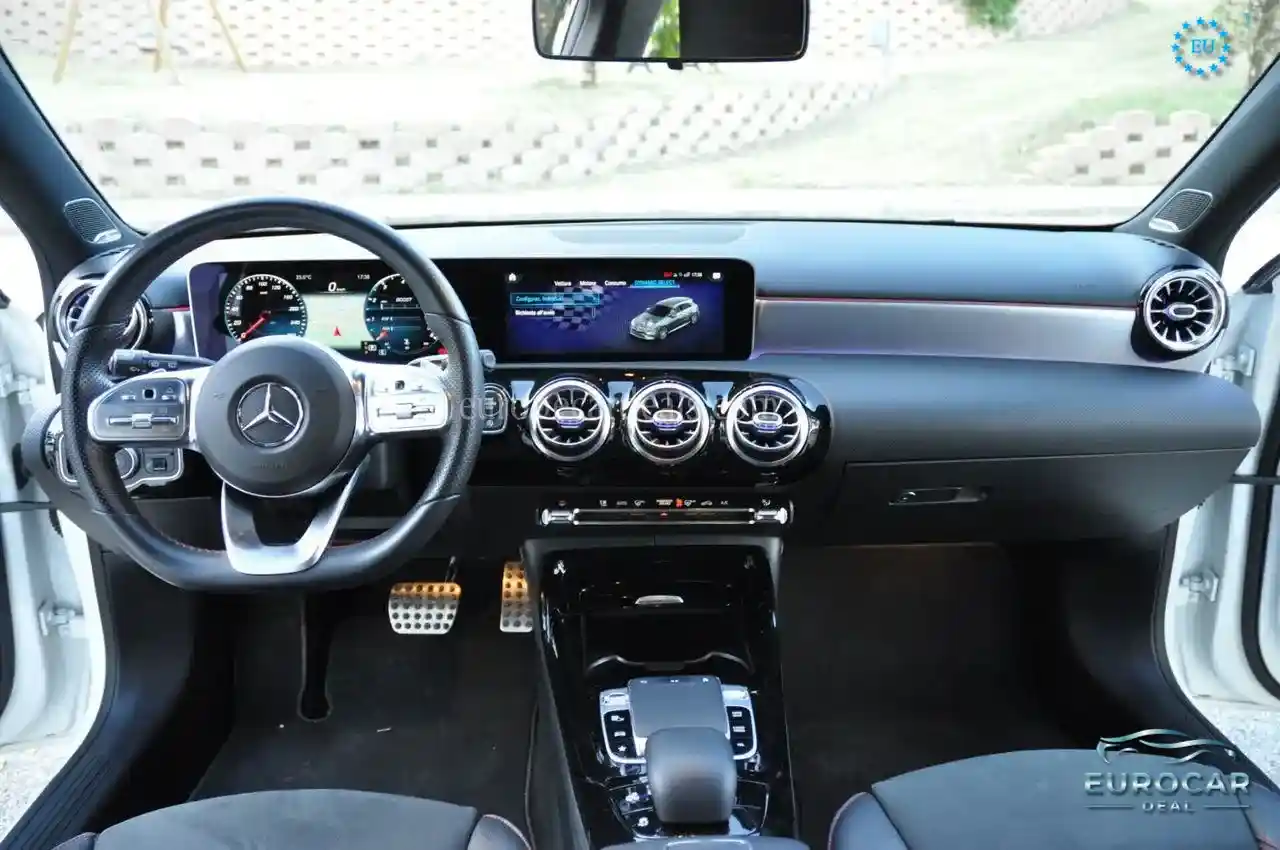 Mercedes-Benz A 35 AMG