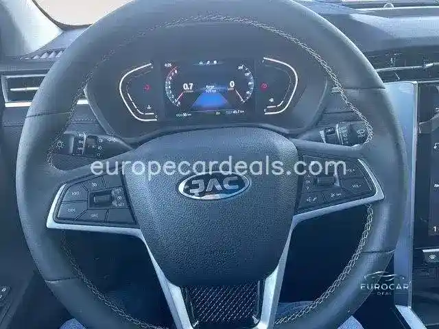 JAC 8 Pro