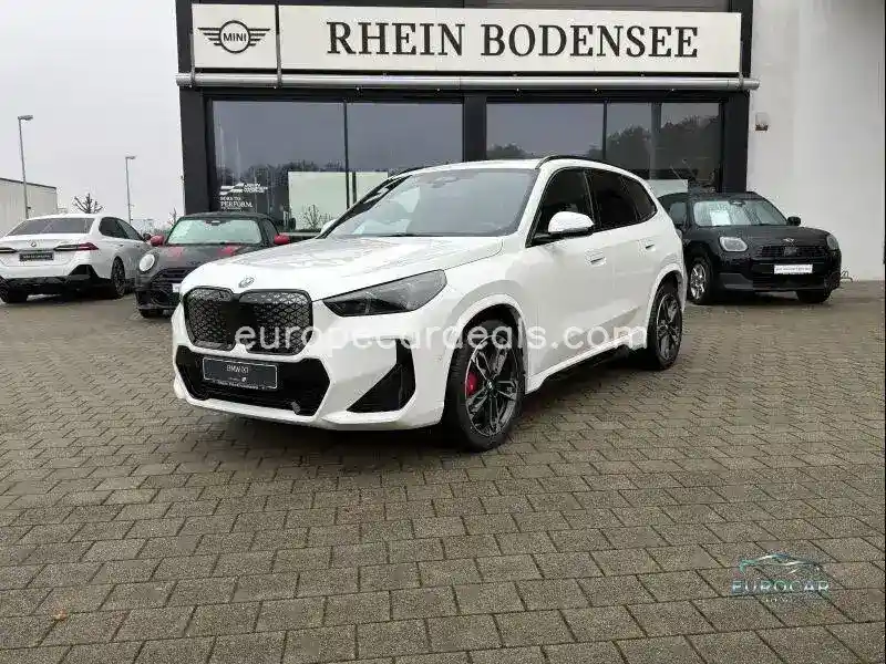 BMW iX1