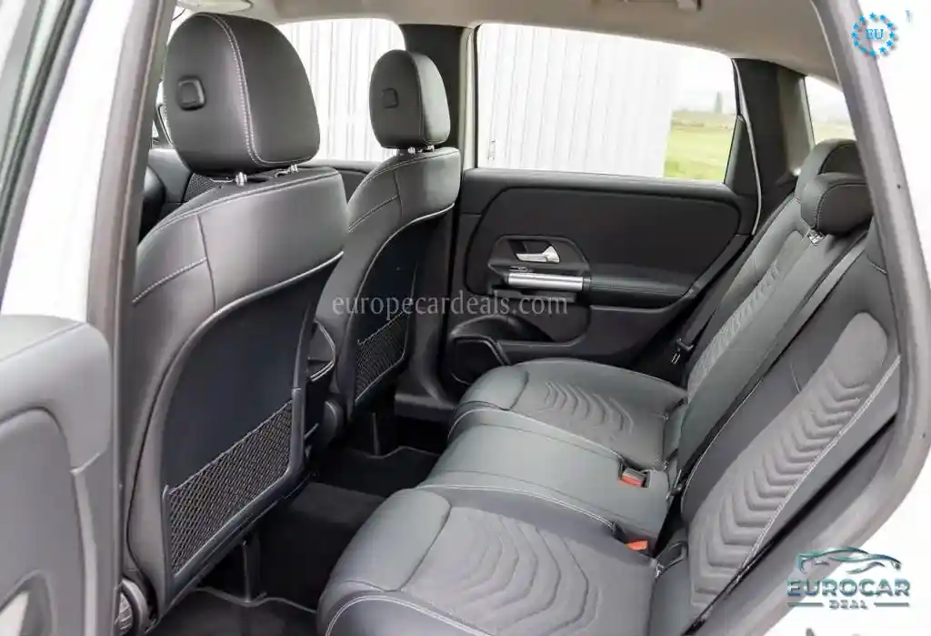 Mercedes-Benz B 180