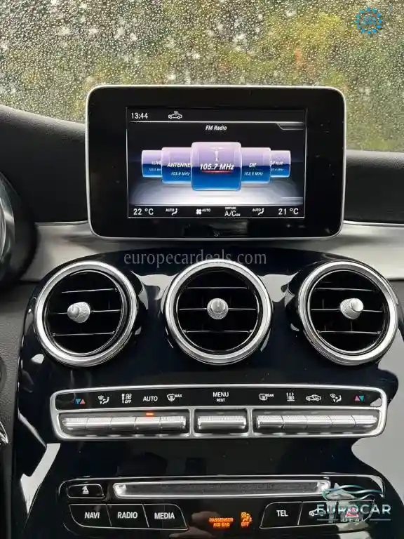 Mercedes-Benz C 400