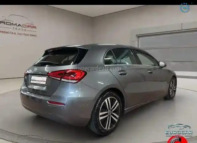 Mercedes-Benz A 180