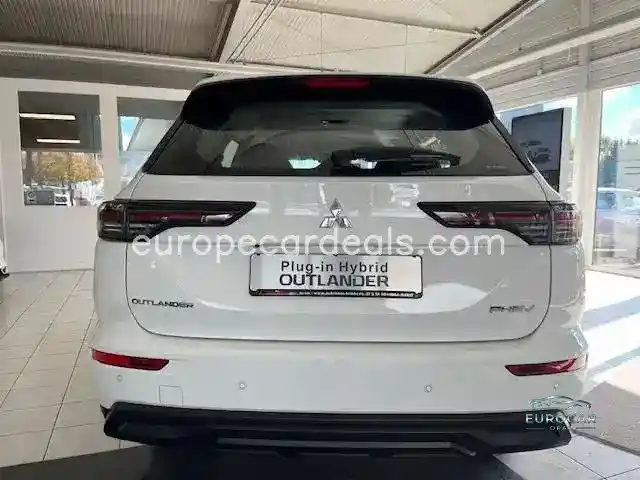 Mitsubishi Plug-in Hybrid Outlander