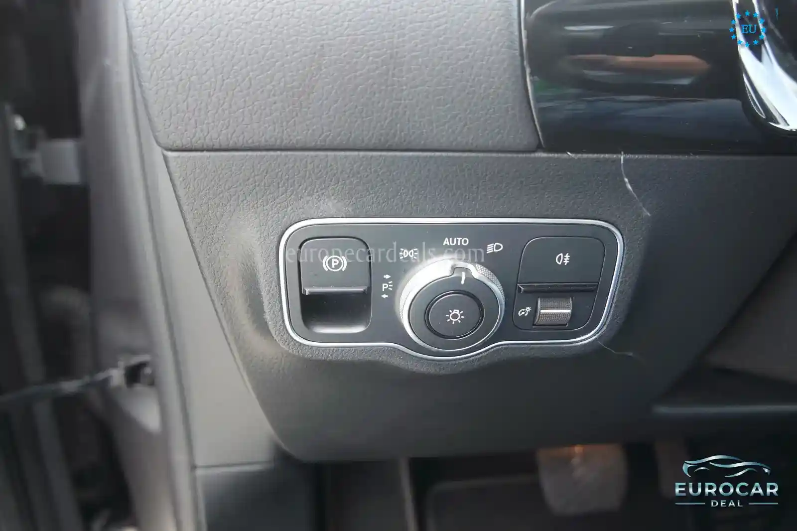 Mercedes-Benz B 220