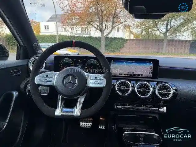Mercedes-Benz A 35 AMG