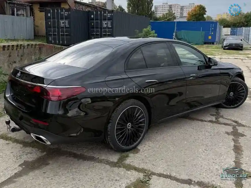Mercedes-Benz E 300