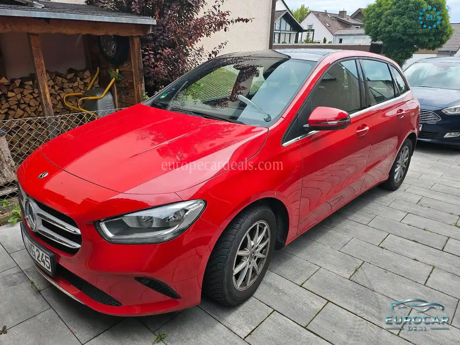 Mercedes-Benz B 180