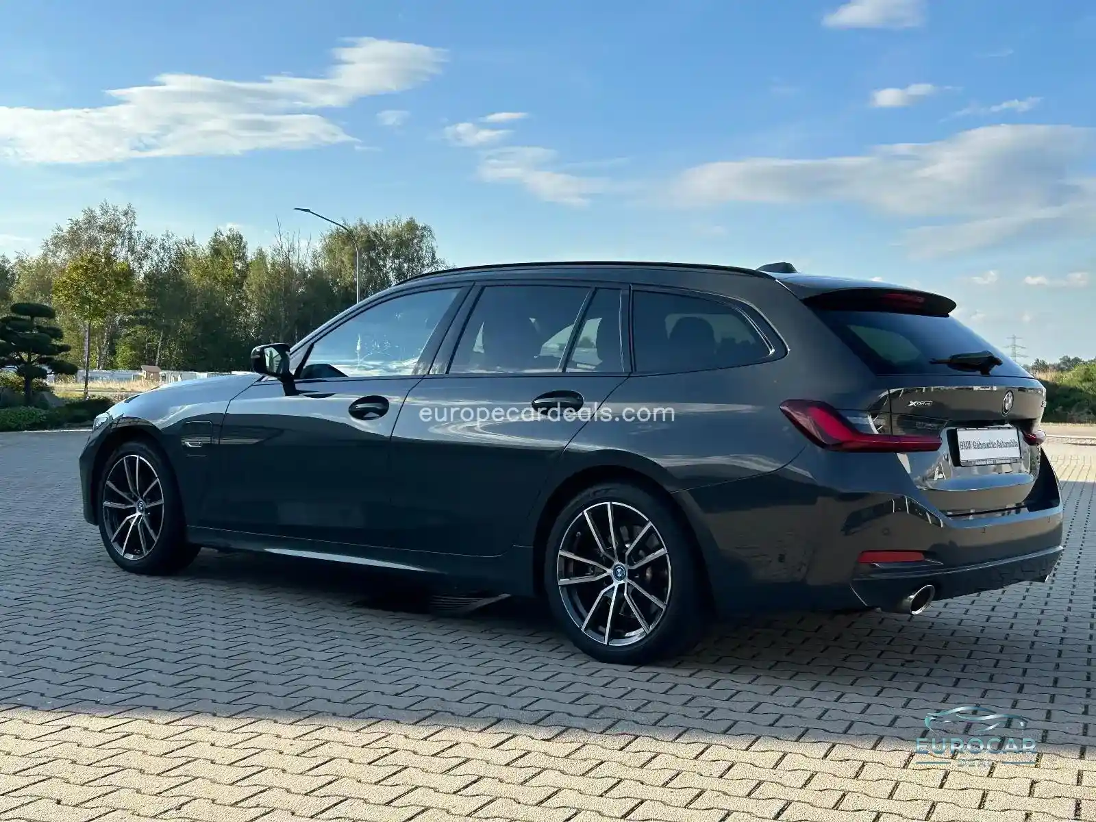 BMW 330