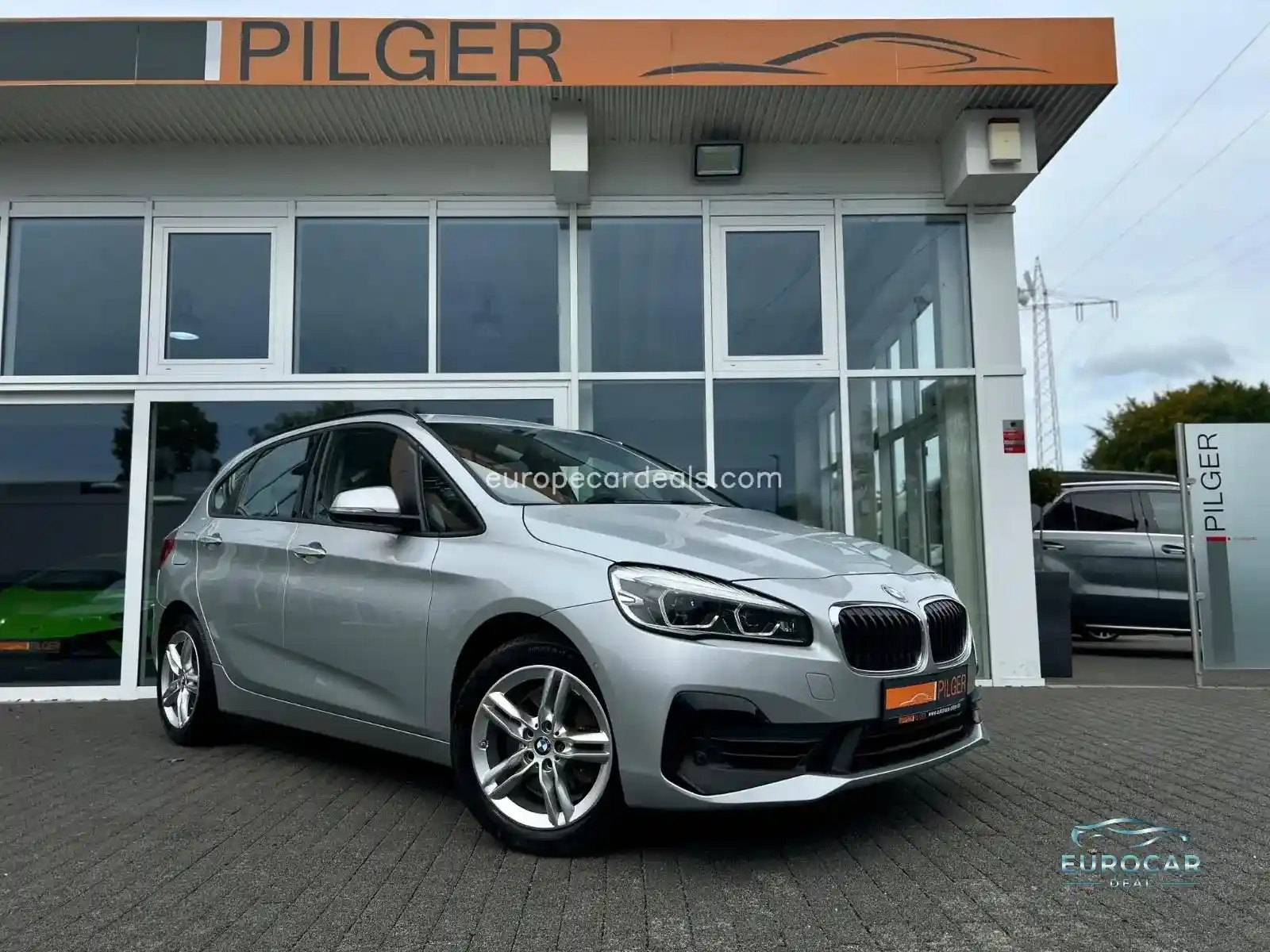 BMW 218