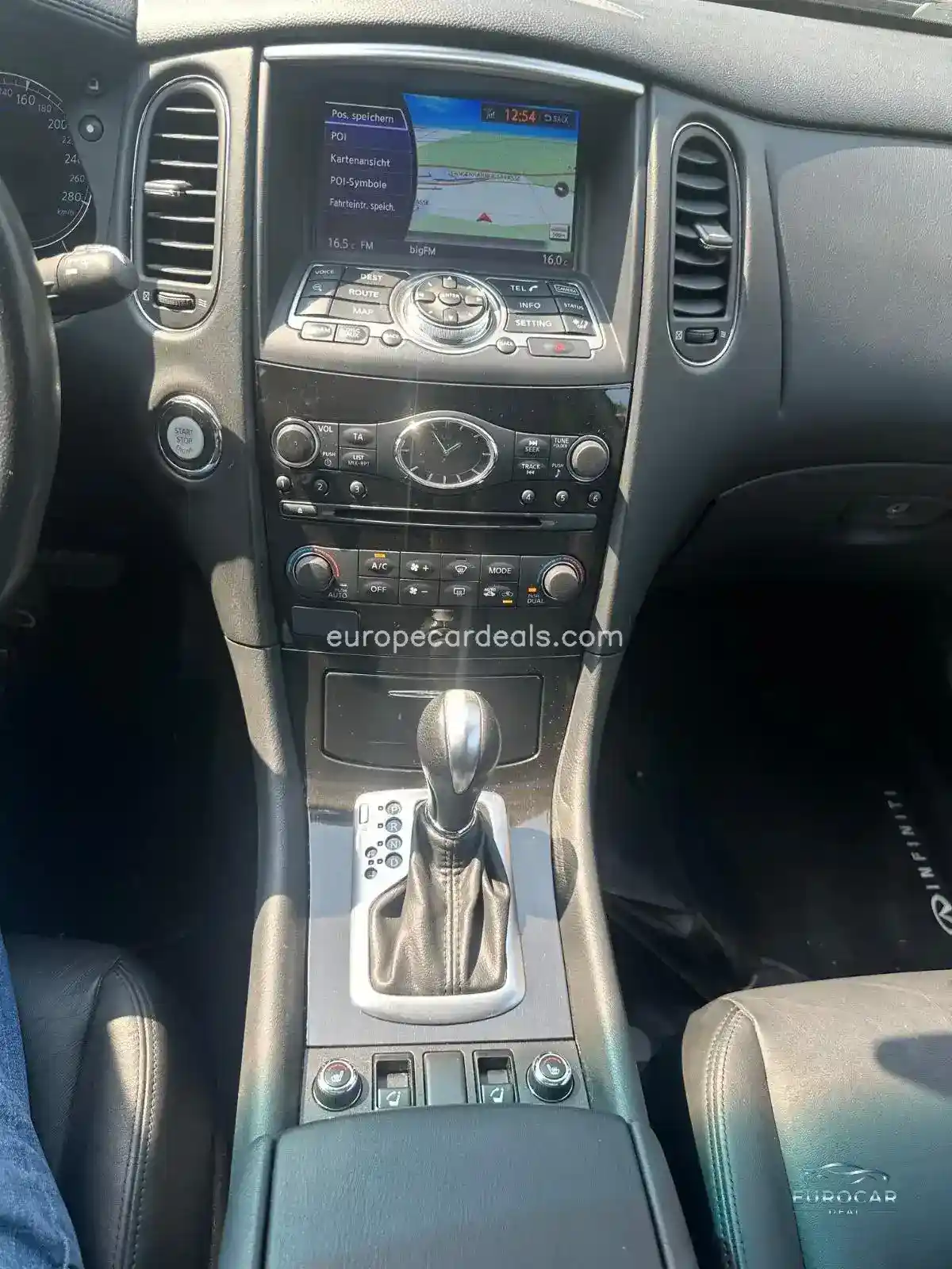 Infiniti QX50