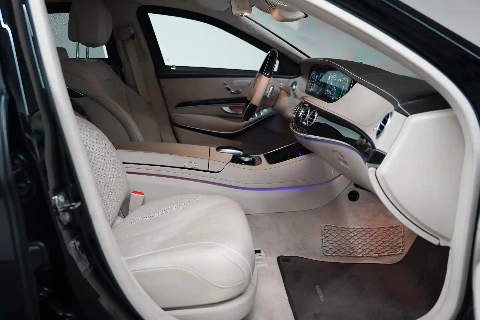 Mercedes-Benz S 600