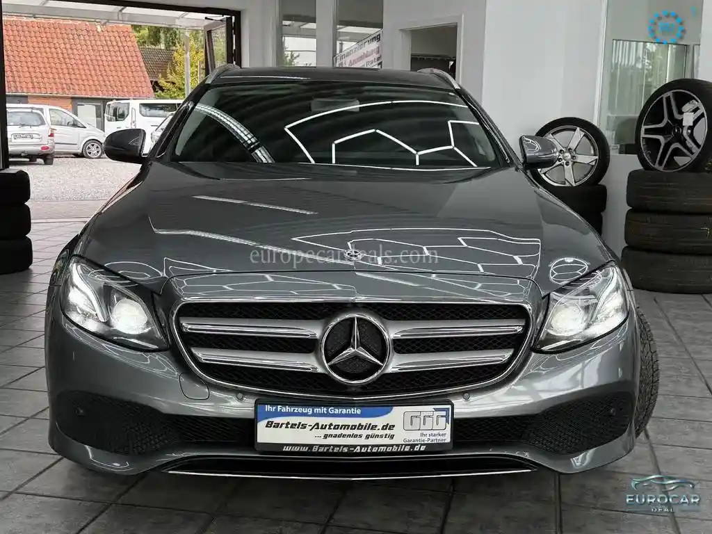 Mercedes-Benz E 220