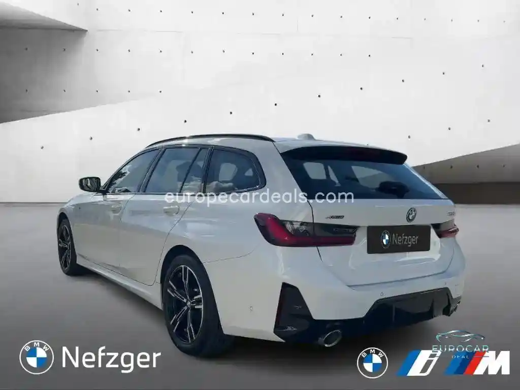 BMW 330