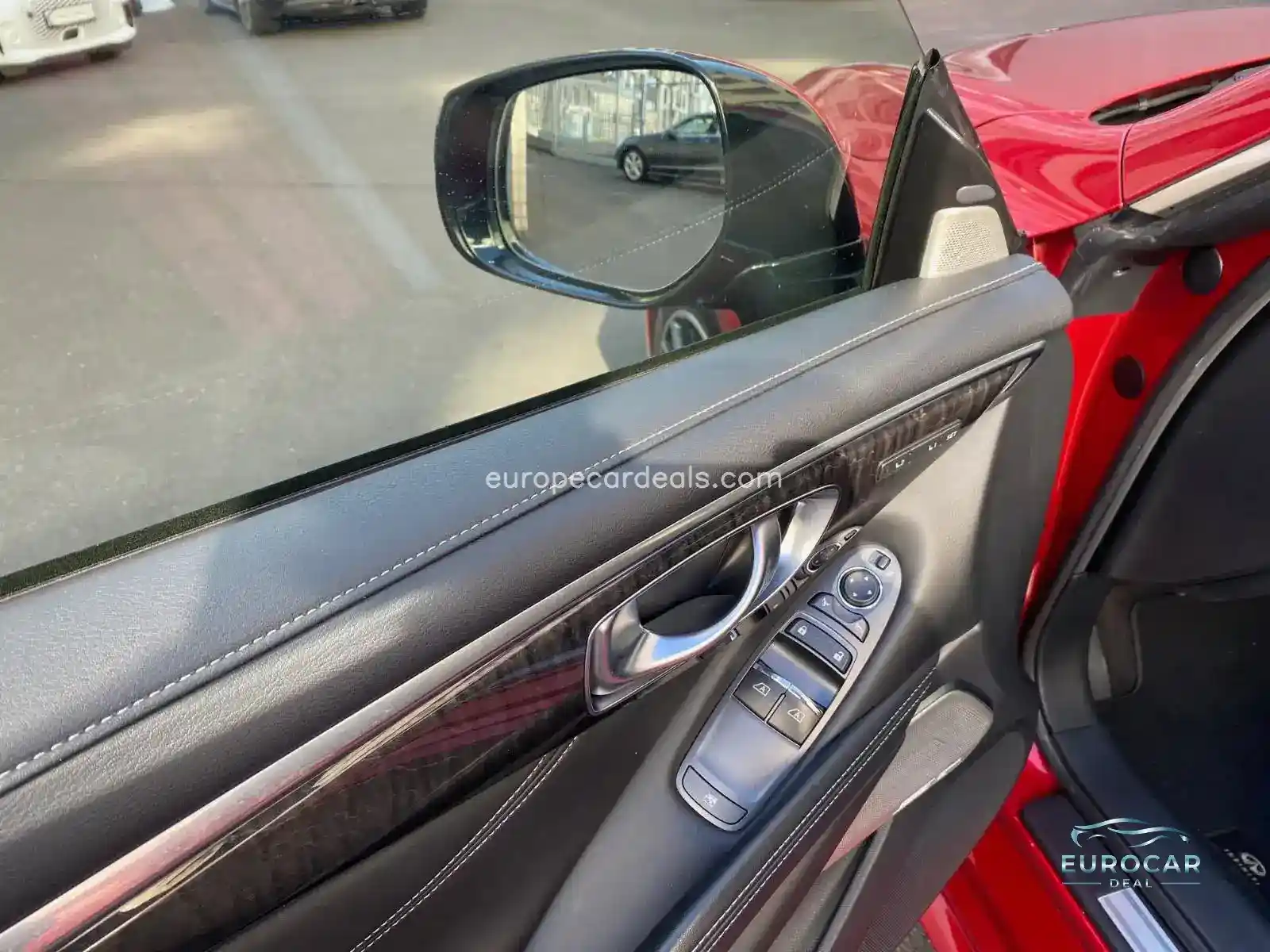 Infiniti Q60