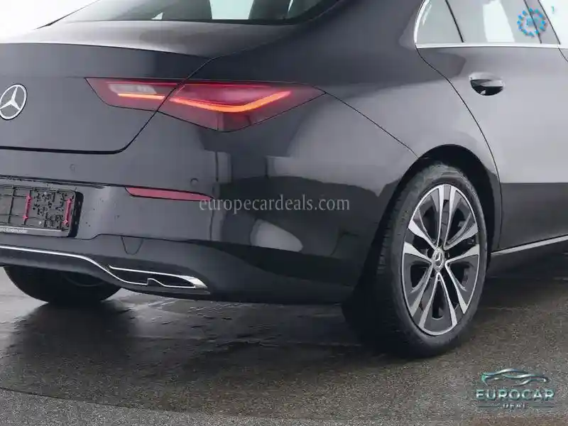 Mercedes-Benz CLA 180