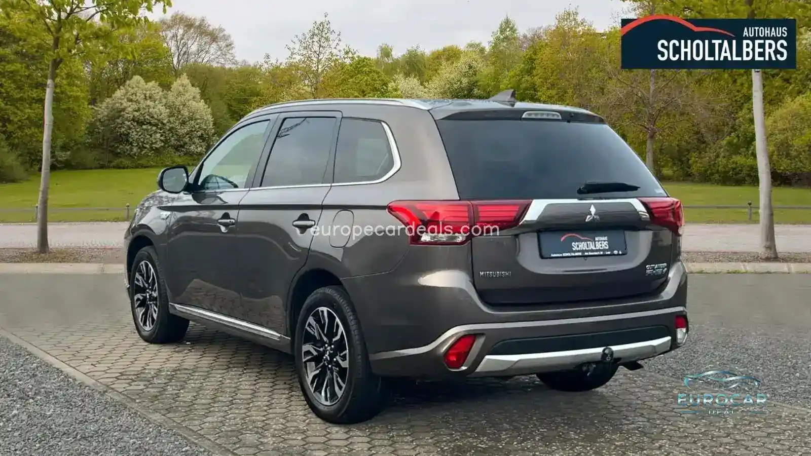 Mitsubishi Plug-in Hybrid Outlander