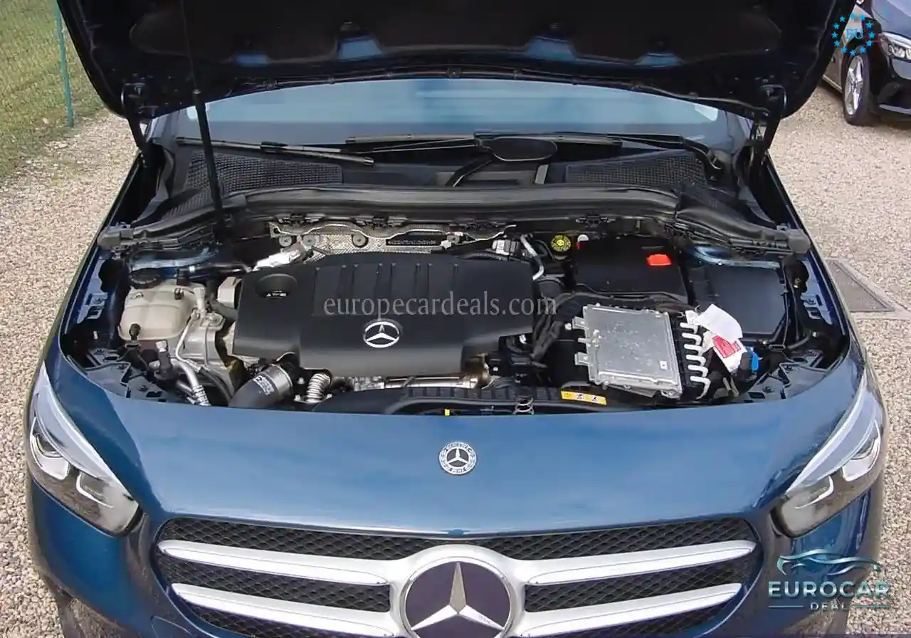 Mercedes-Benz B 220