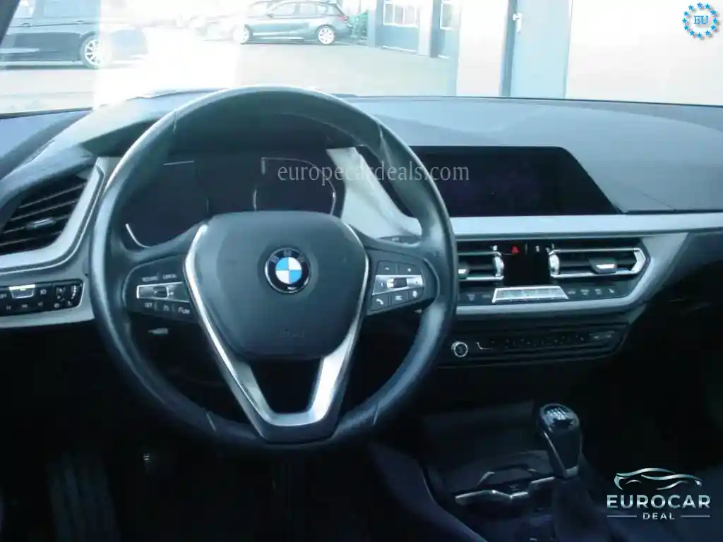 BMW 118