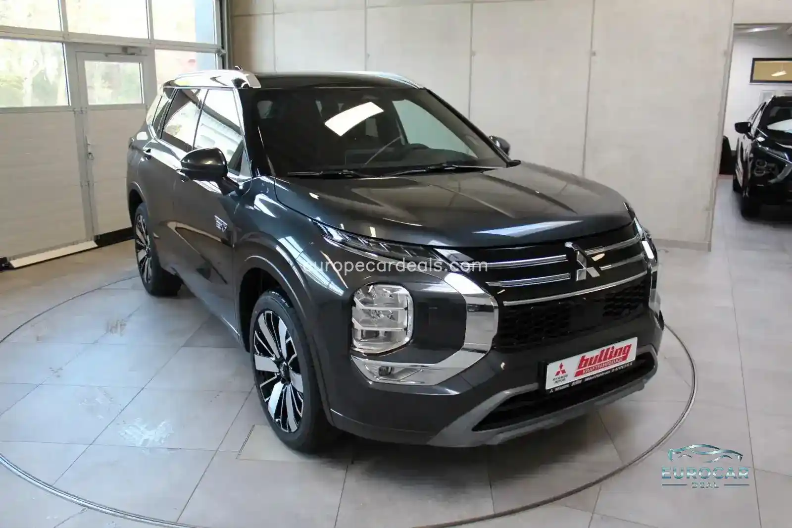 Mitsubishi Plug-in Hybrid Outlander